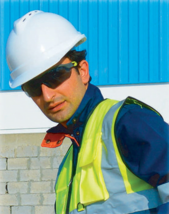 Distributor of Ameriza Guard Safety Ventilated Helmet with Ratchet Suspension in UAE